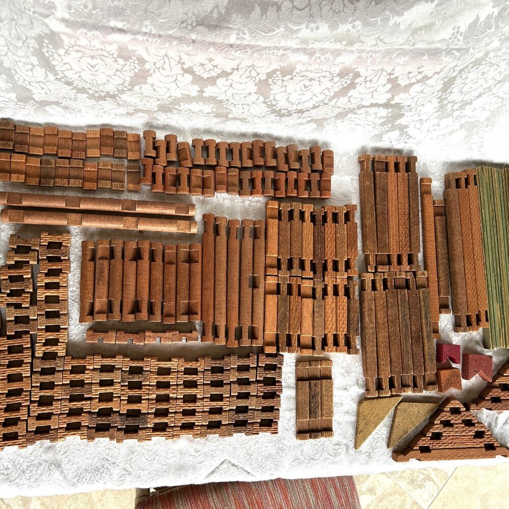 Vintage Licoln Log Toys 230 pc - Picture 6 of 6